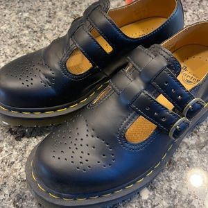 Doc Martin Mary Jane size 7 women’s shoes